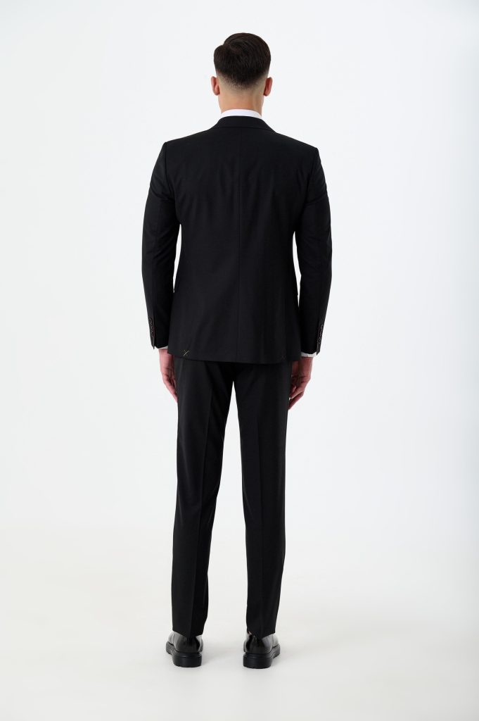 Чорний костюм-трійка з вовною be Gentleman 1234