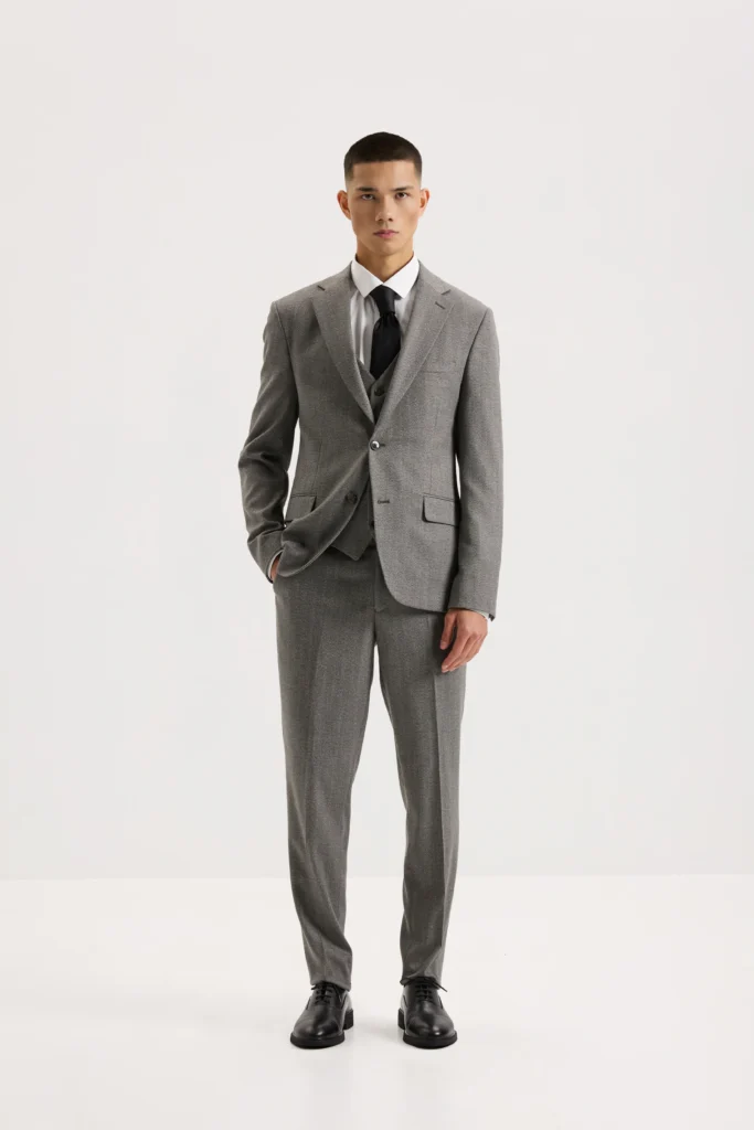 Чоловічий костюм-трійка з вовною сірий в смужку be Gentleman 2