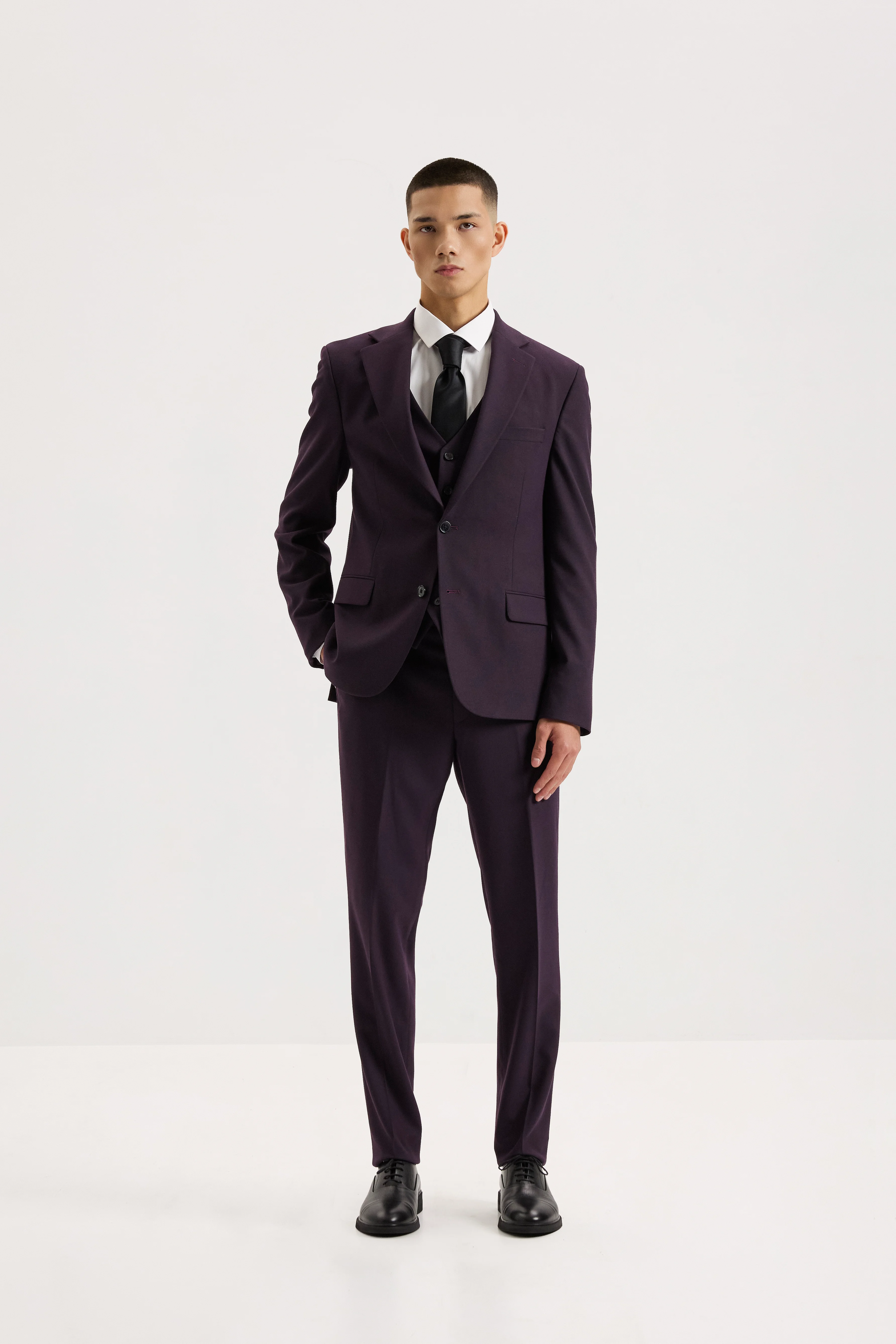 Чоловічий костюм-трійка з вовною фіолетовий