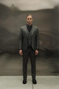 Чоловічий костюм-трійка з вовною світло-сірий в клітинку be Gentleman 5
