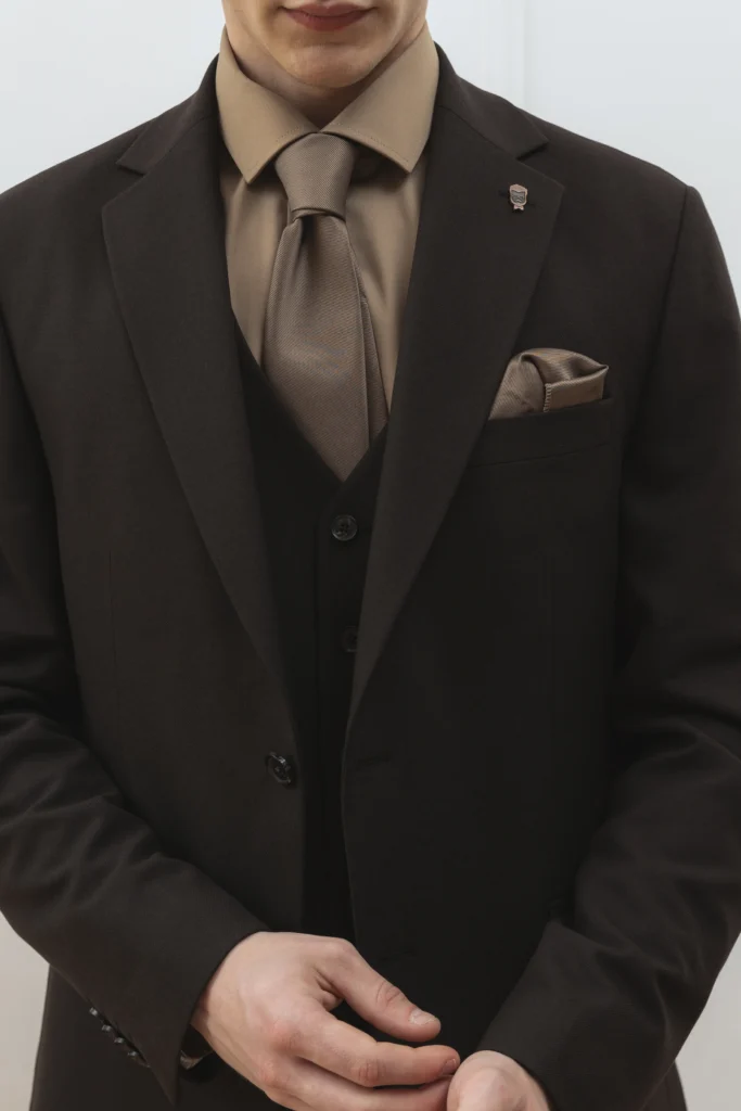 Чоловічий костюм-трійка з вовною коричневий be Gentleman 2