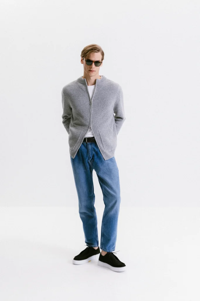 Gray wool cardigan with a zipper be Gentleman 2