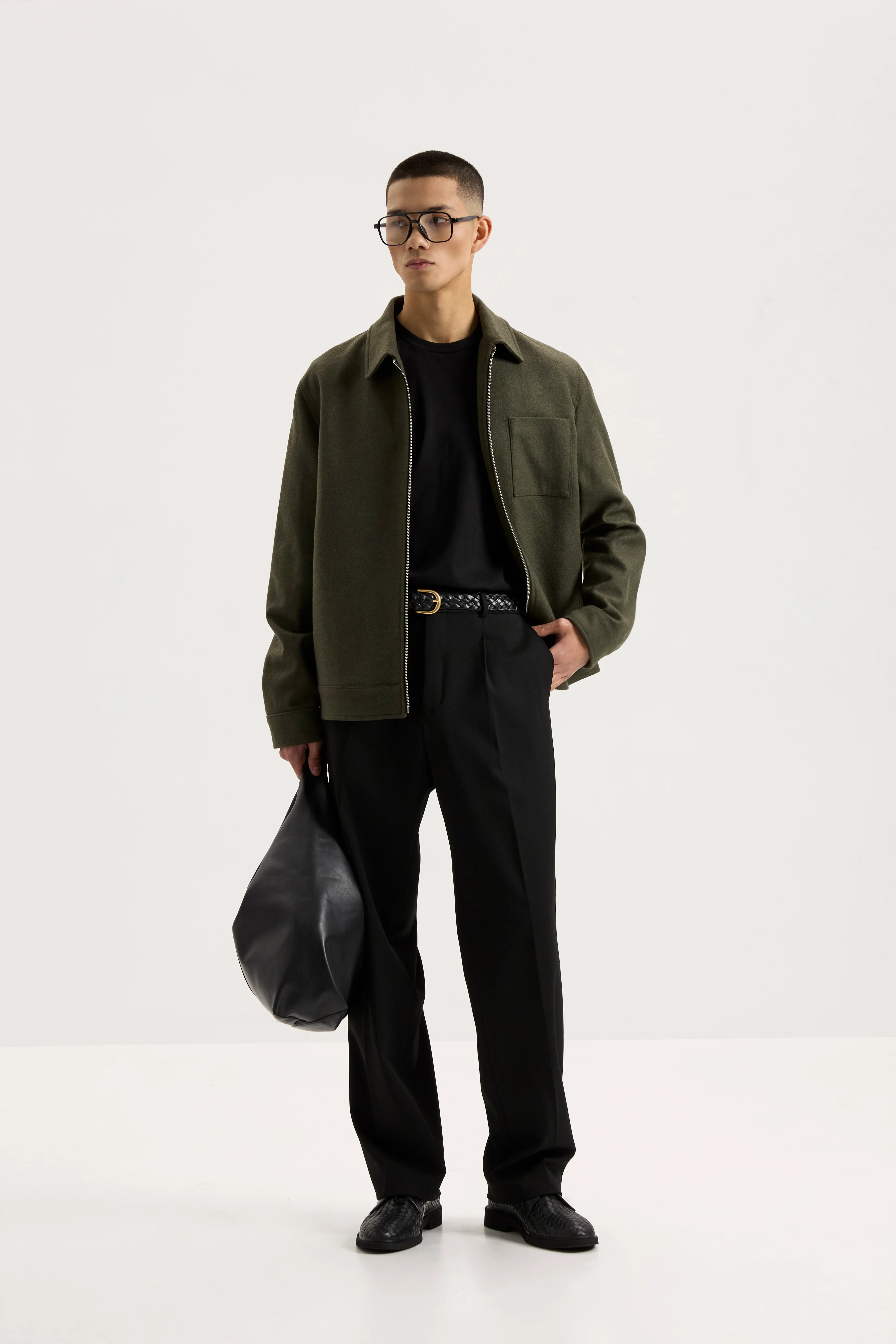 be Gentleman Штани вільного крою на основі вовни із защипами чорні