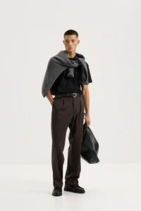 Штани вільного крою на основі вовни із защипами шоколадні be Gentleman 5