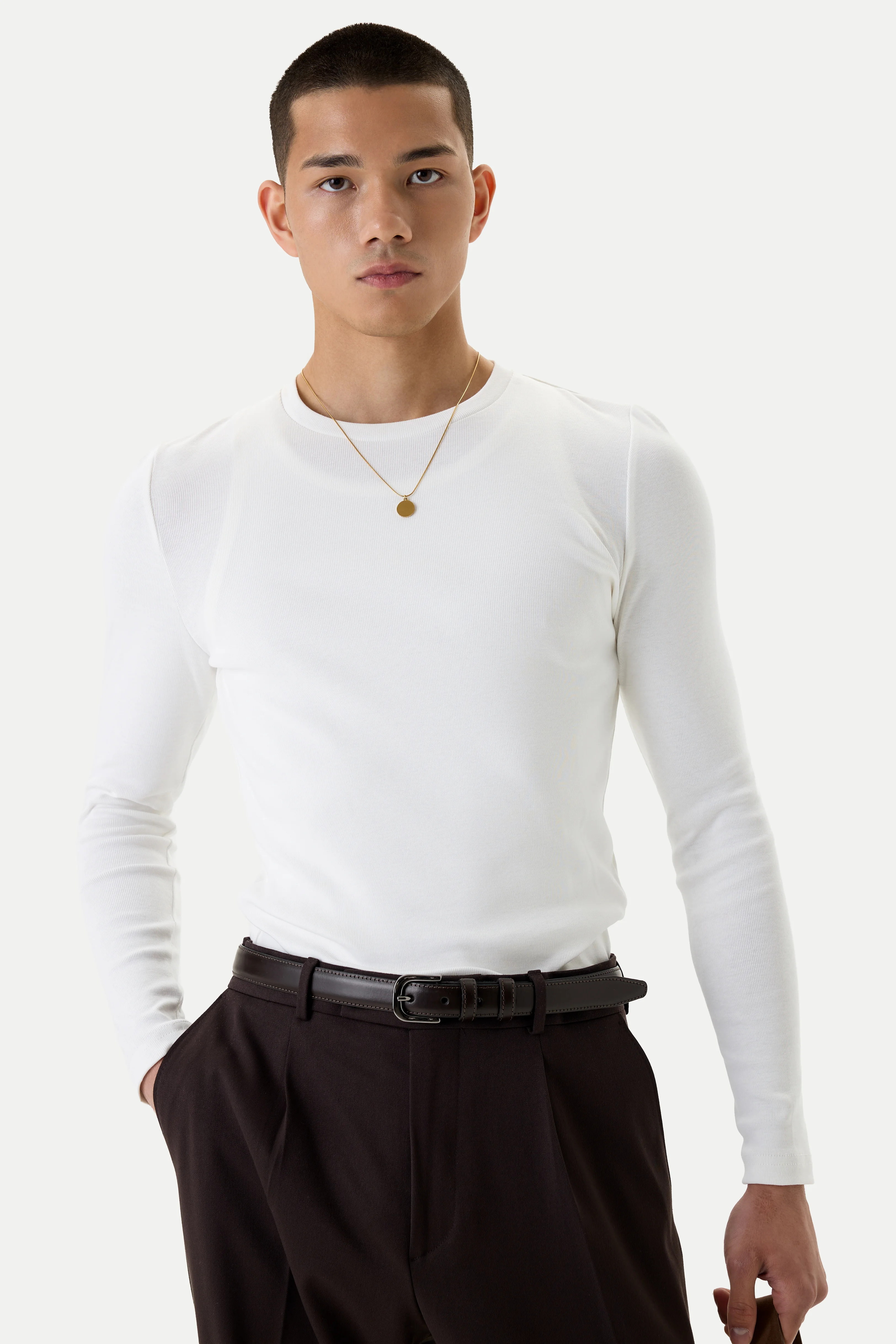 be Gentleman Лонгслів білий приталений